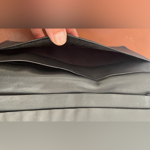 100% Authentic, Vintage, LOEWE, Nappa Leather, Long Bifold Wallet, Preloved 😻🖤 - Picture 10 of 16